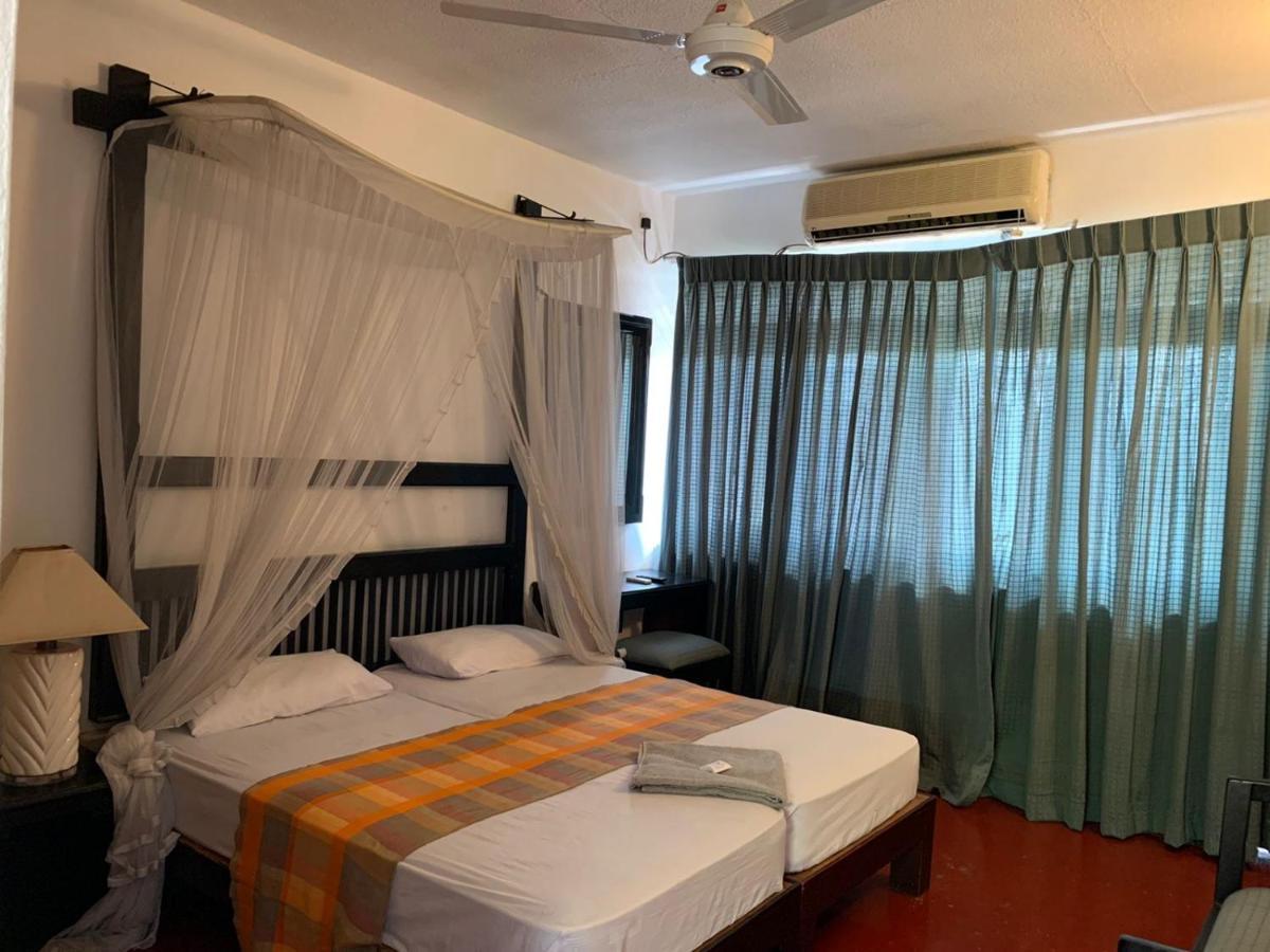 Nilani Hotel Ratnapura Exterior photo